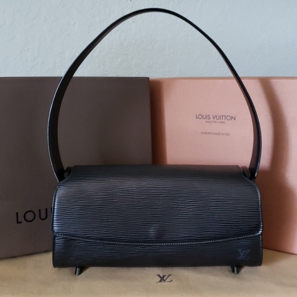 Louis Vuitton Handbags - Louis Vuitton Epi Nocturne Shoulder Bag / Clutch
